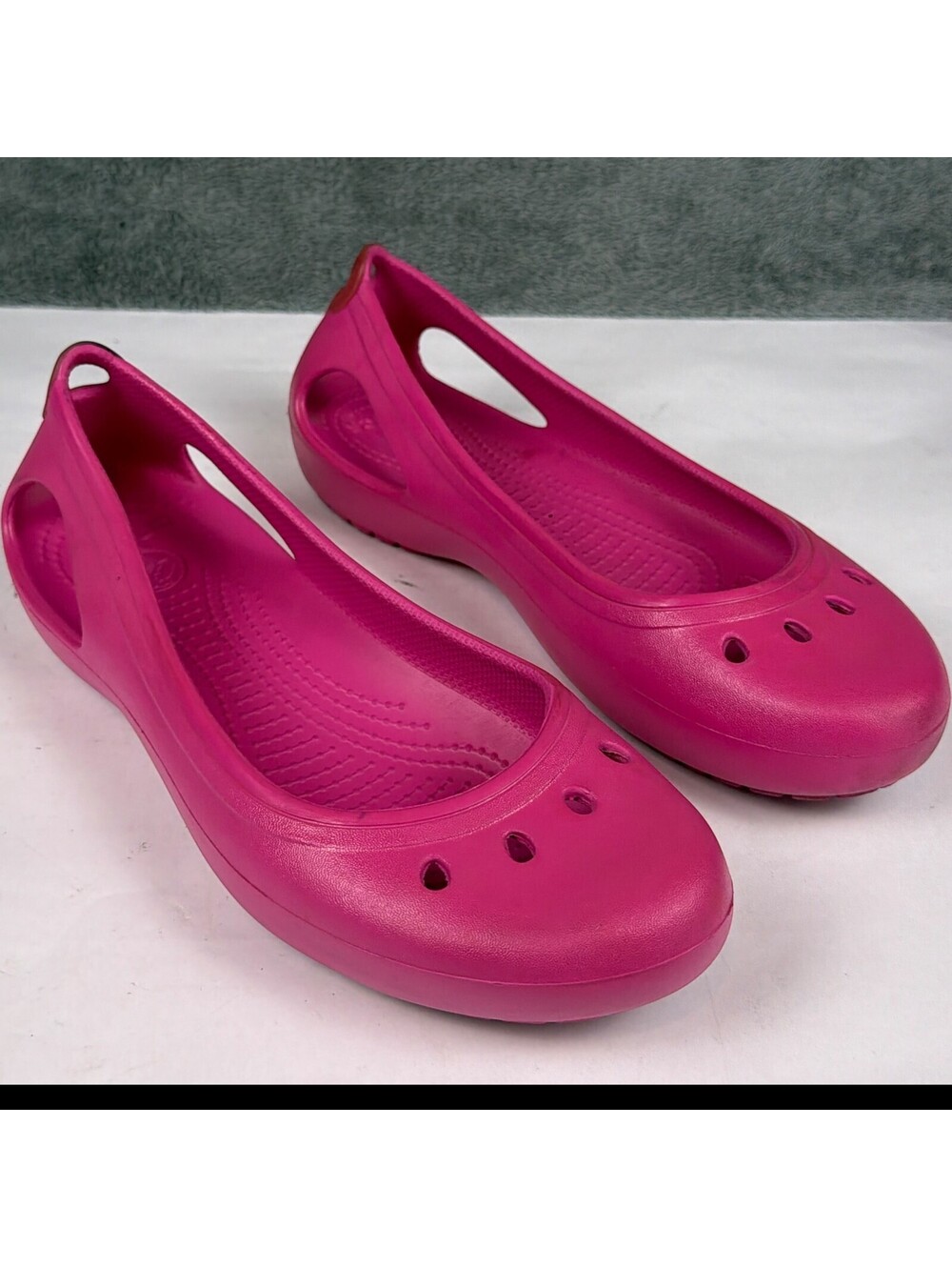 Crocs Kadee Slingback Bright Barbie Pink Ballet Flat Women's size 10